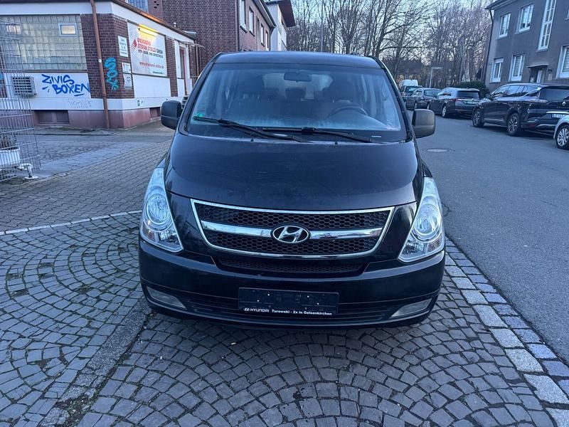 Schwarz Gebraucht 2008 Hyundai H-1 Van / Kleinbus | 5.999 € (Fairer Preis) - Bild 1/4