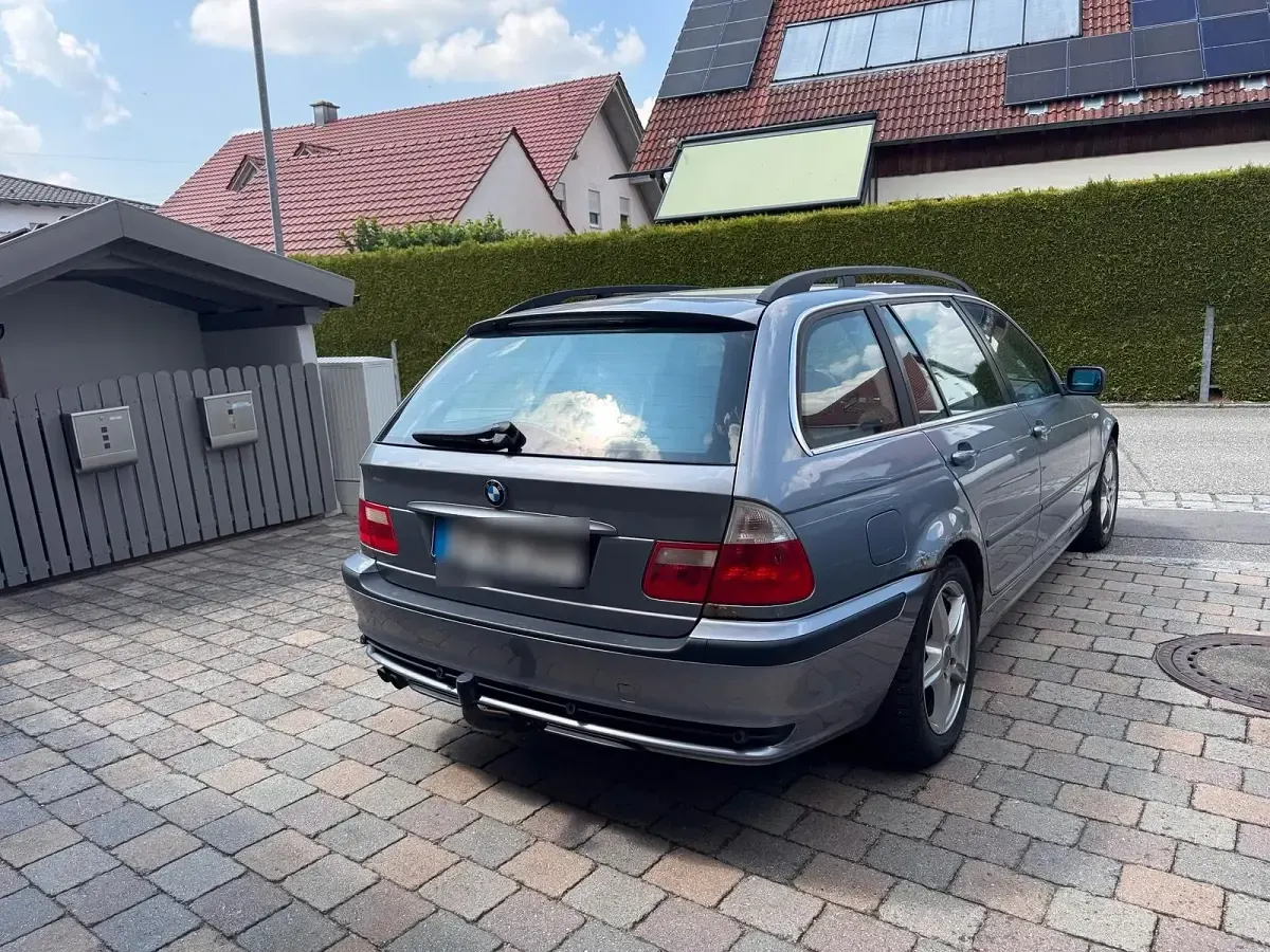 Gebraucht BMW 320 170 PS (125 kW) 2004 Grau Kombi