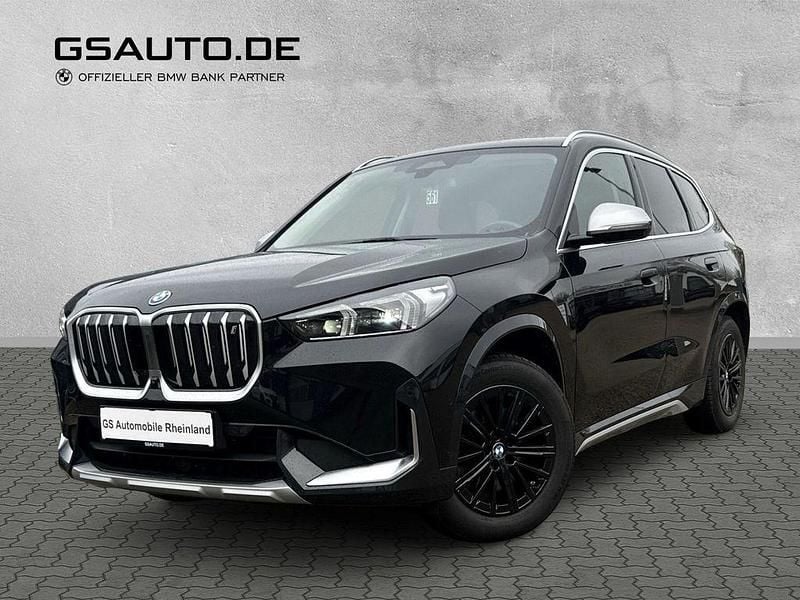 Gebraucht BMW iX1 Comfort Edition 230 kW (313 PS) 2023 Black sapphire metallic (schwarz) SUV