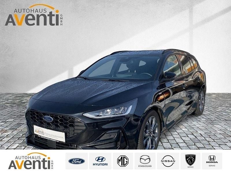 Schwarz Gebraucht 2024 Ford Focus ST-Line Limousine | 22.489 € (Fairer Preis) - Bild 1/4