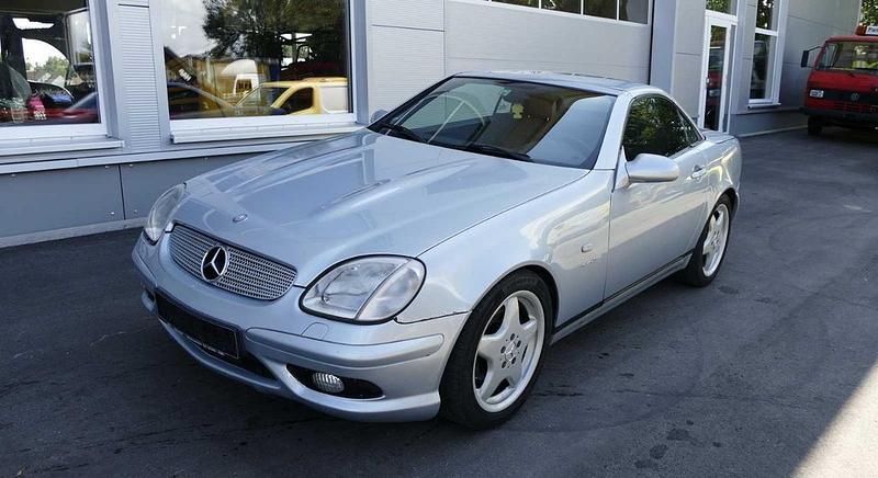 Silber Gebraucht 1997 Mercedes SLK230 Cabrio | 8.250 € - Bild 1/4