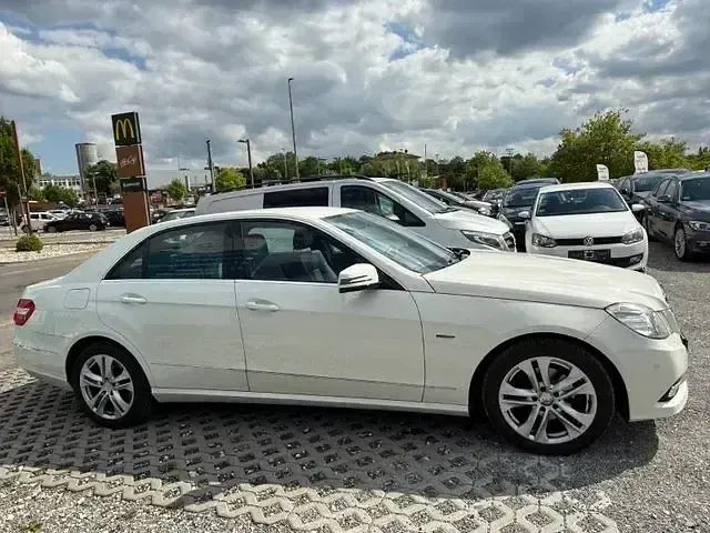 Gebraucht Mercedes E200 184 PS (135 kW) 2009 Andere Limousine