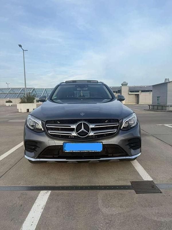 Gebraucht 2017 Mercedes GLC250 AMG line SUV | 24.500 € (Fairer Preis) - Bild 1/4