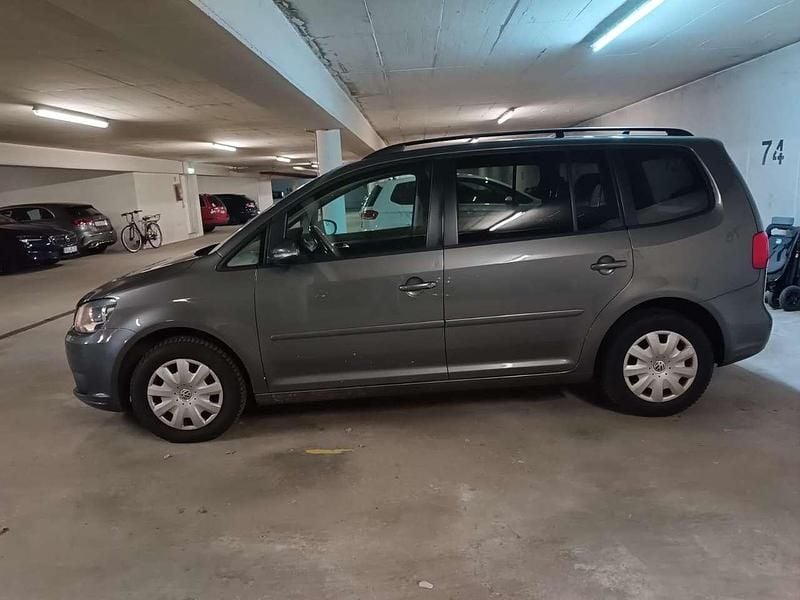 Gebraucht VW Touran Comfortline 105 PS (77 kW) 2013 Grau Van / Kleinbus