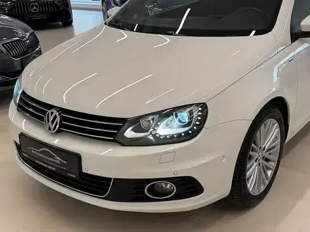 Używany VW Eos Cup 140 KM (102 kW) 2014 Biały Kabriolet