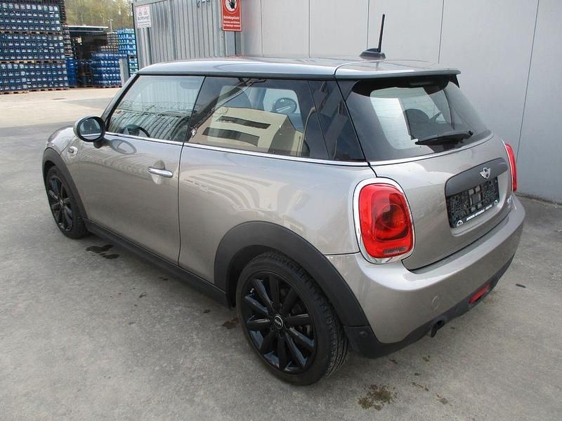 Gebraucht Mini ONE 102 PS (75 kW) 2017 Silber Kleinwagen