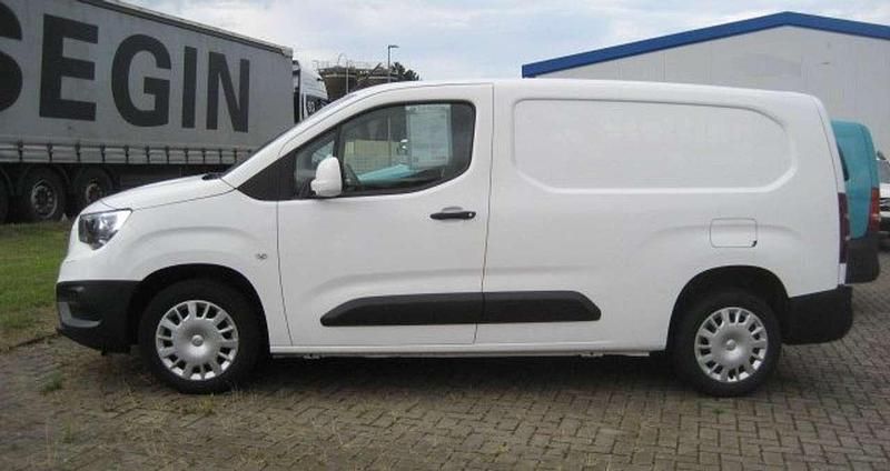 Gebraucht Opel Combo 102 PS (75 kW) 2021 Weiß Van / Kleinbus