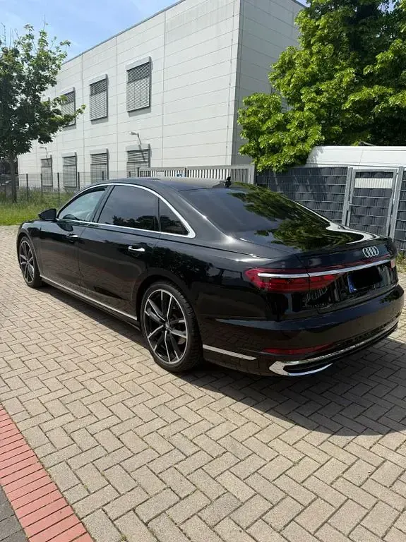 Gebraucht Audi A8L Ambiente 286 PS (210 kW) 2022 Schwarz Limousine