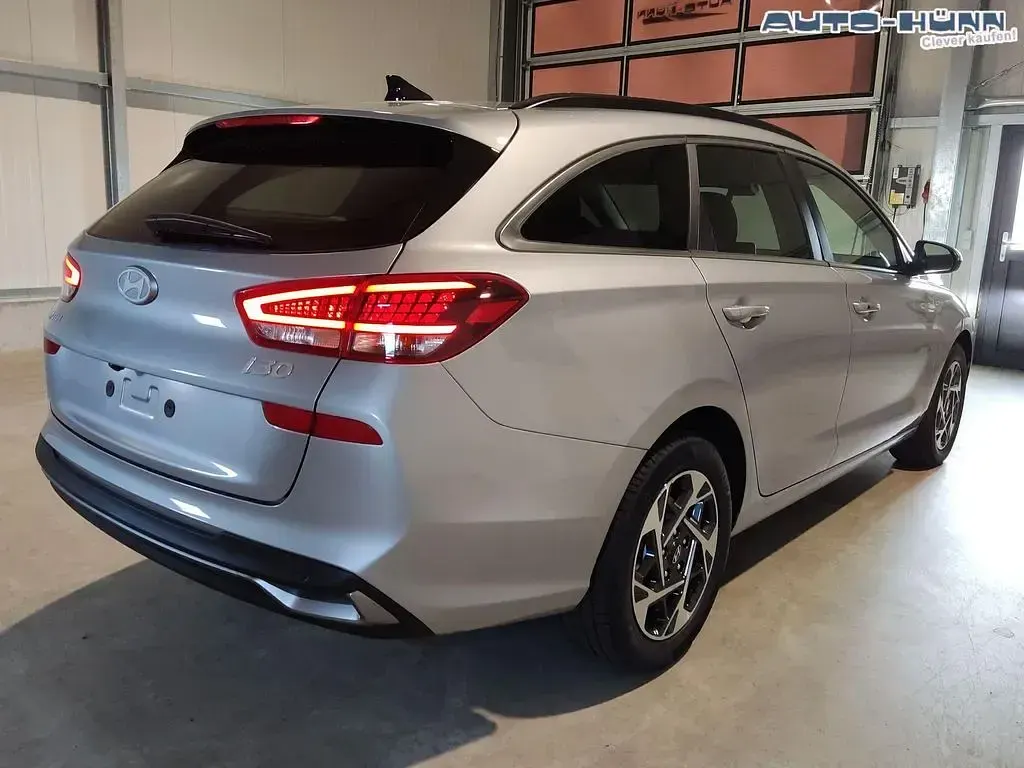 Gebraucht Hyundai i30 Edition 140 PS (102 kW) 2024 Sailingblau perleffect Kombi