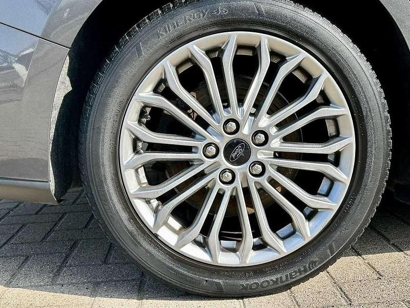 Gebraucht Ford Focus Titanium 150 PS (110 kW) 2018 Magnetic grau metallic Kombi