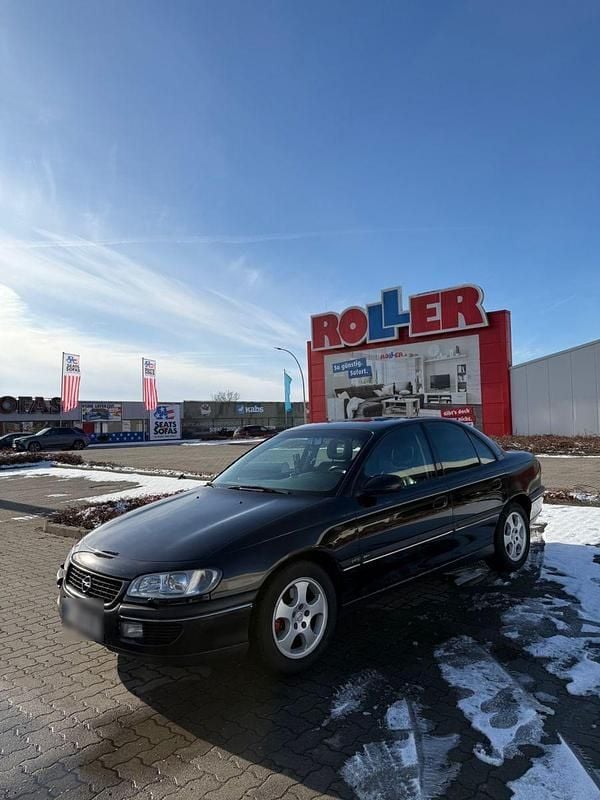 Gebraucht Opel Omega Edition 204 PS (150 kW) 1999 Schwarz Limousine