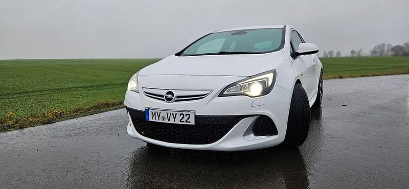 Gebraucht Opel Astra OPC 280 PS (205 kW) 2013 Weiß Limousine