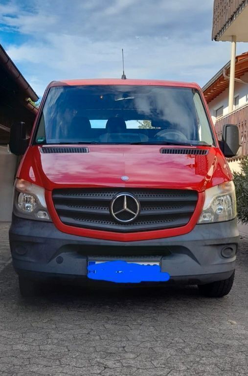 Rot Gebraucht 2015 Mercedes Sprinter Van | 16.000 € (Guter Preis) - Bild 1/4