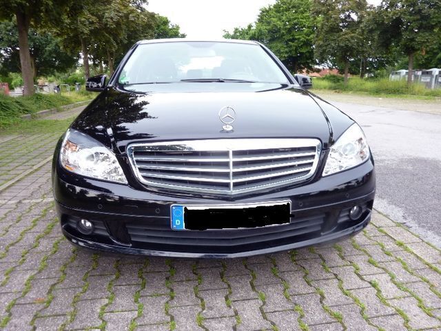 Gebraucht Mercedes C180 156 PS (114 kW) 2010 Schwarz Limousine