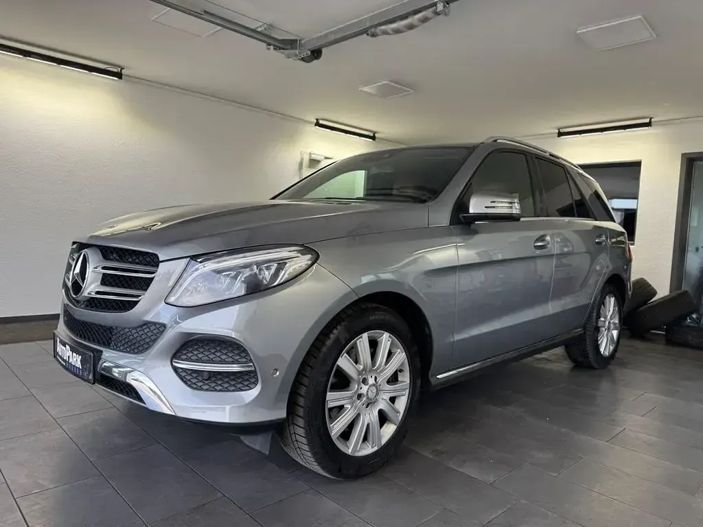 Gebraucht Mercedes GLE500 455 PS (334 kW) 2016 Silber SUV