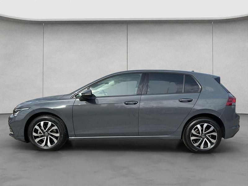 Gebraucht VW Golf VIII Active 110 PS (80 kW) 2023 Grau Limousine