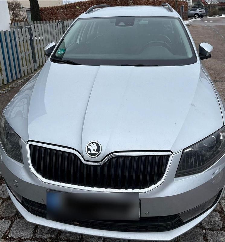 Gebraucht Skoda Octavia Elegance 150 PS (110 kW) 2013 Silber Kombi