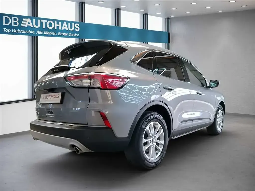 Gebraucht Ford Kuga Titanium 150 PS (110 kW) 2022 Silber SUV