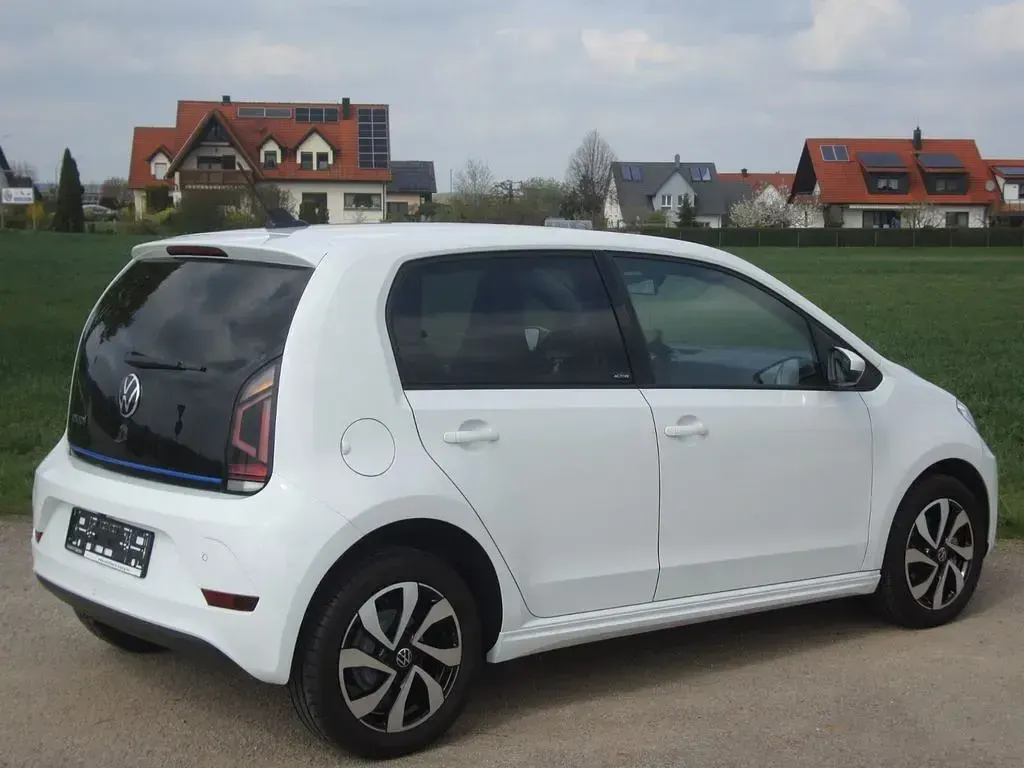 Gebraucht VW e-up! Active 61 kW (83 PS) 2021 Weiß Kleinwagen