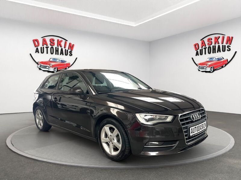 Braun Gebraucht 2013 Audi A3 S-Line Limousine | 7.800 € (Guter Preis) - Bild 1/4