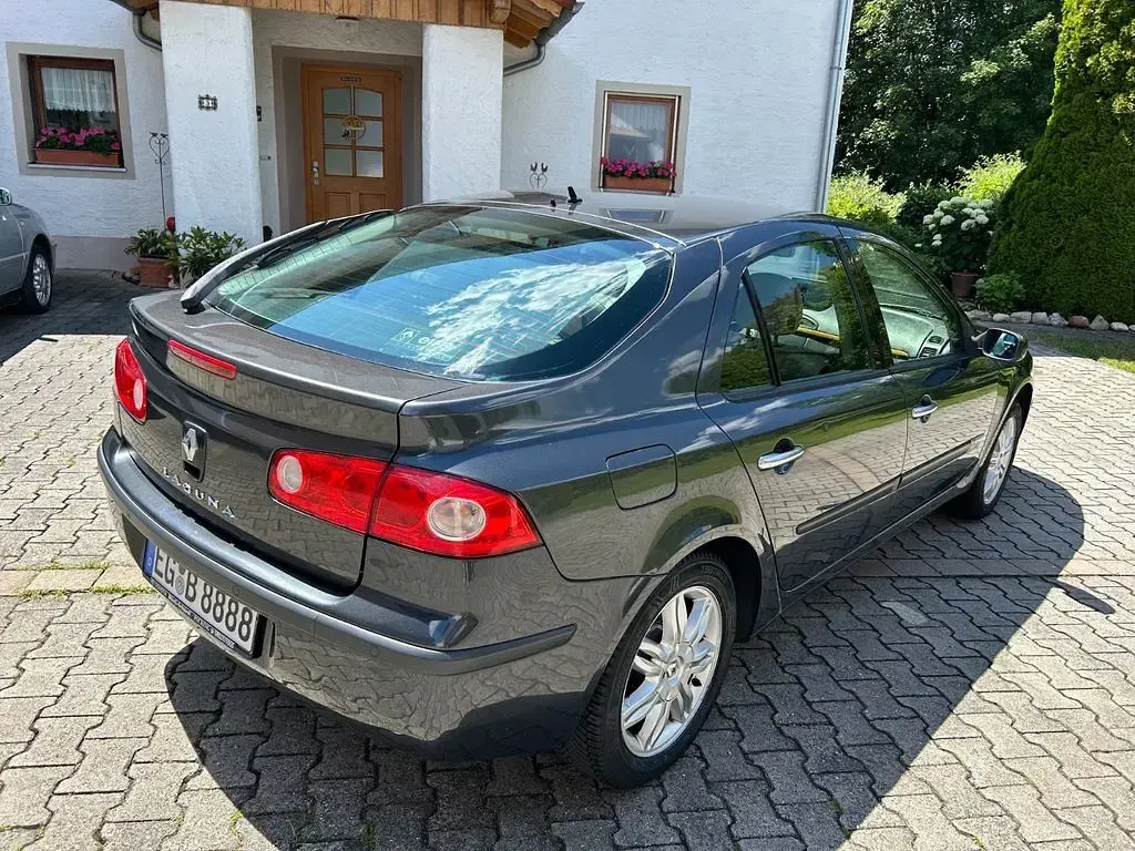 Gebraucht Renault Laguna II Initiale 135 PS (99 kW) 2005 Blau Limousine