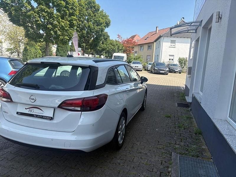 Gebraucht Opel Astra Edition 131 PS (96 kW) 2020 Weiß Kombi