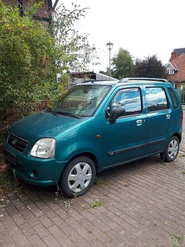 Grün Gebraucht 2005 Suzuki Wagon R+ Club Kombi | 2.222 € (Fairer Preis) - Bild 1/4