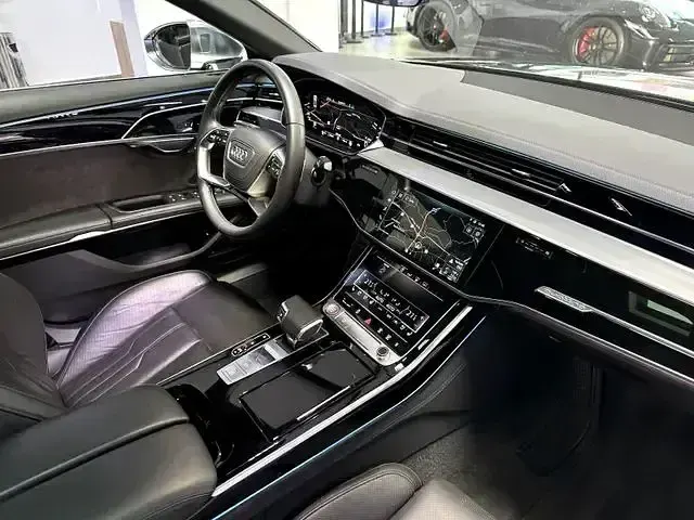Gebraucht Audi S8 Comfort 571 PS (419 kW) 2020 Schwarz Limousine