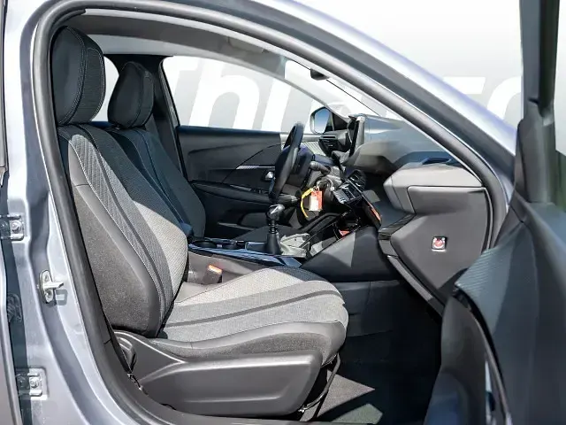 Gebraucht Peugeot 208 Allure 101 PS (74 kW) 2025 Grau Kleinwagen