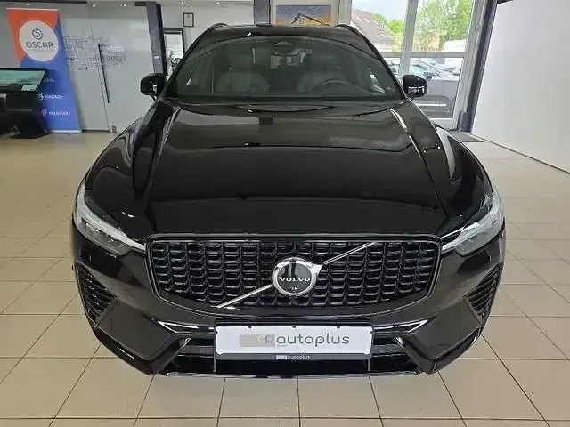 Gebraucht Volvo XC60 R-Design 299 PS (219 kW) 2022 Onyx black SUV