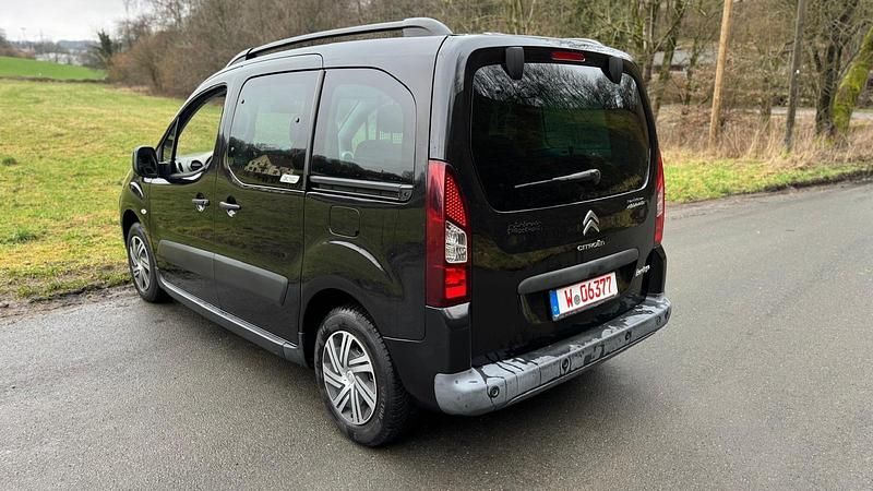 Gebraucht Citroën Berlingo 120 PS (88 kW) 2012 Schwarz Van / Kleinbus