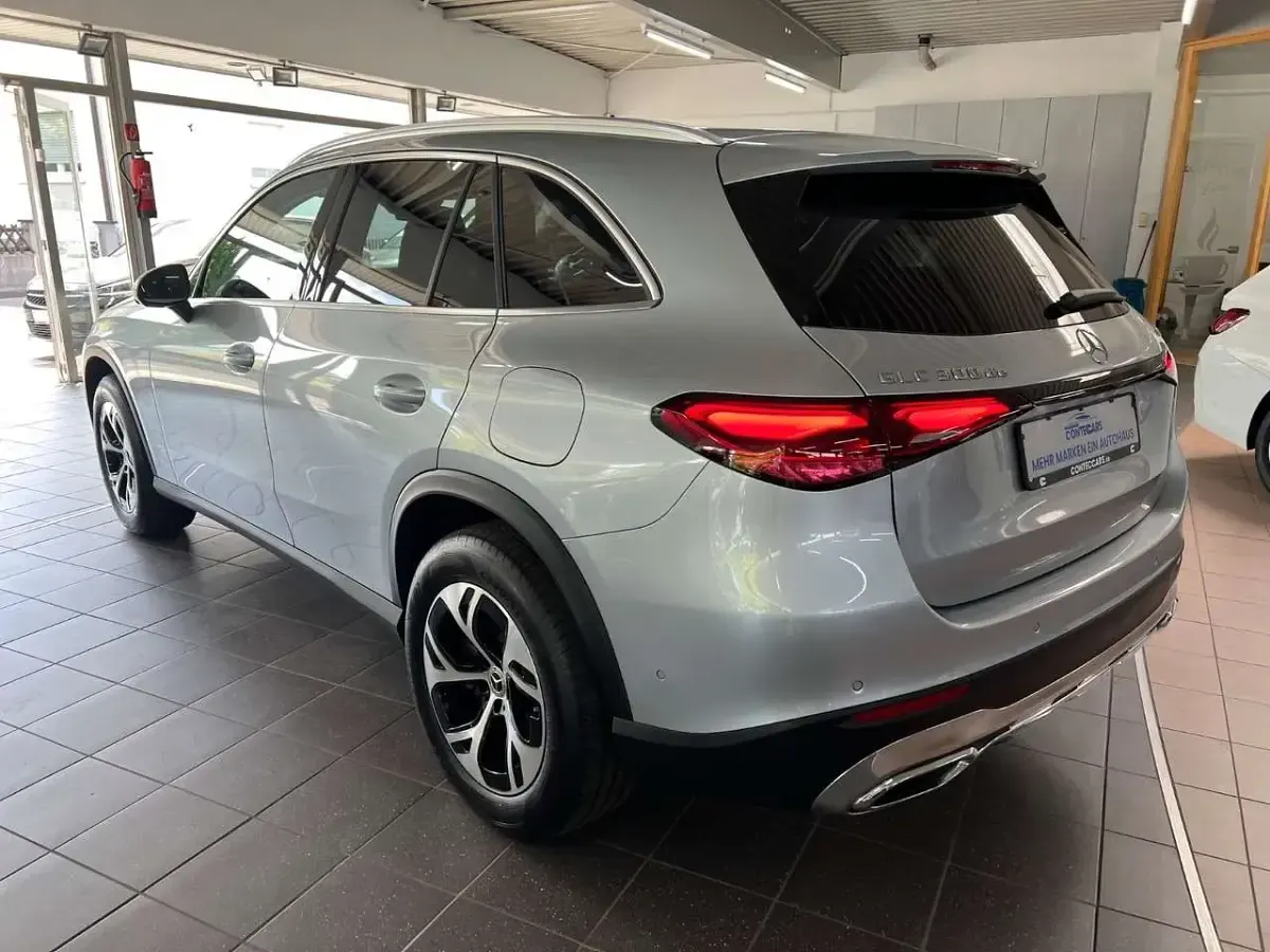 Gebraucht Mercedes GLC300de Avantgarde 197 PS (144 kW) 2025 Hightech SUV