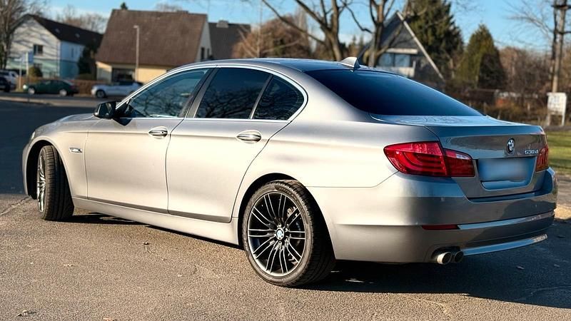 Gebraucht BMW 530 245 PS (180 kW) 2010 Grau Limousine