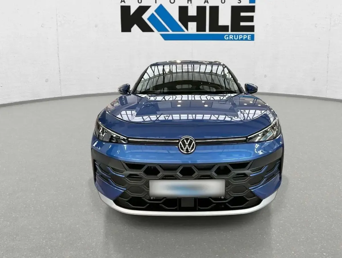Neu VW T-Roc Cabriolet Life 116 PS (85 kW) 2026 Celestial blue metallic SUV
