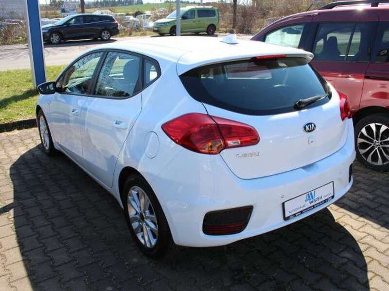 Gebraucht Kia Ceed Edition 7 101 PS (74 kW) 2018 Carraraweiß Kleinwagen