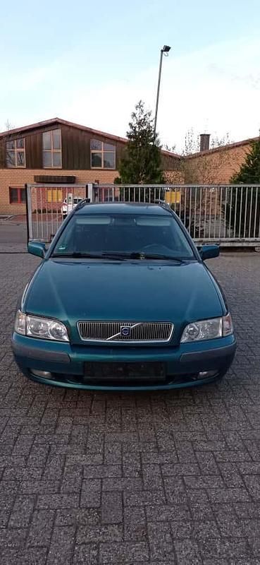 Gebraucht Volvo V40 165 PS (121 kW) 2001 Blau Kombi