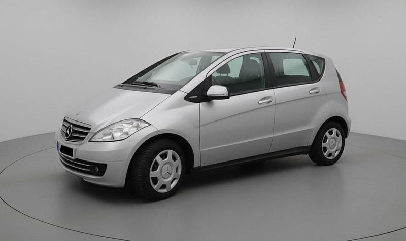 Silber Gebraucht 2012 Mercedes A160 Kleinwagen | 6.500 € (Guter Preis) - Bild 1/4