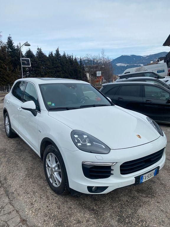 Gebraucht Porsche Cayenne 262 PS (192 kW) 2015 Weiß SUV