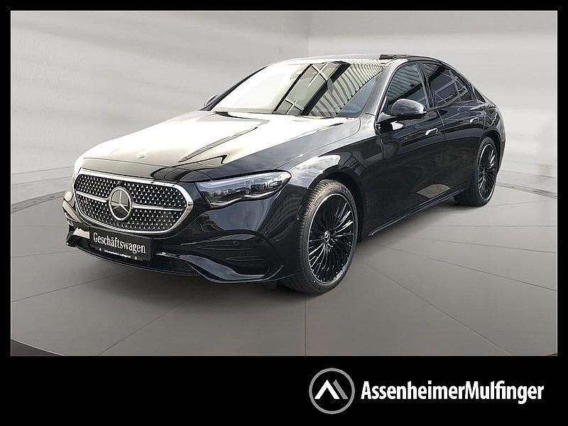 Metalliclack obsidianschwarz Gebraucht 2025 Mercedes E300 Limousine | 75.980 € - Bild 1/4