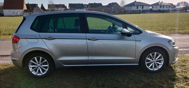 Gebraucht VW Golf VII LOUNGE 125 PS (91 kW) 2015 Silber Limousine