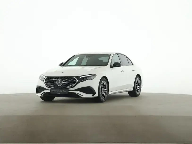 Usado Mercedes E200 AMG 204 CV (150 kW) 2025 Blanco Berlina
