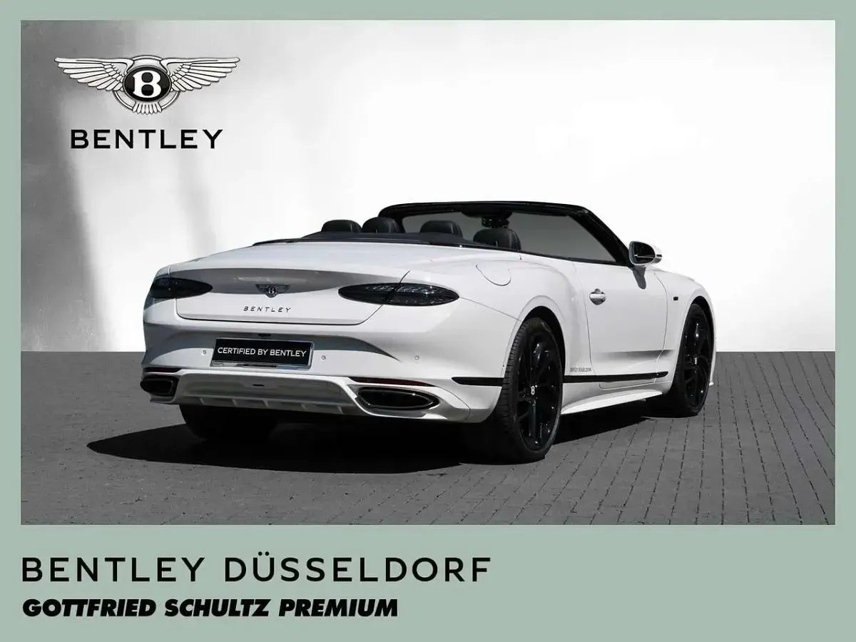 Gebraucht Bentley Continental 782 PS (575 kW) 2025 Glacier white Cabrio