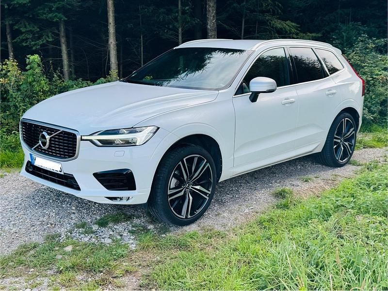 Weiß Gebraucht 2017 Volvo XC60 R-Design SUV | 26.990 € (Fairer Preis) - Bild 1/4