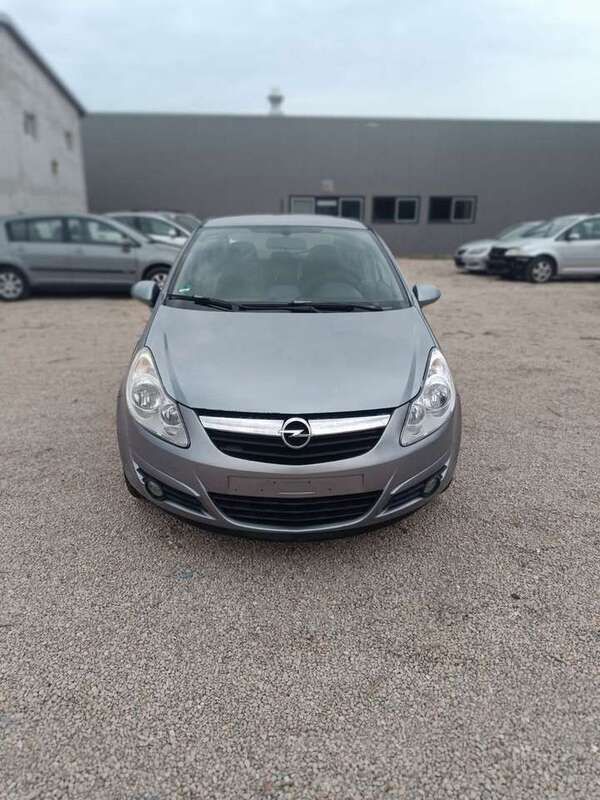 Silber Gebraucht 2007 Opel Corsa Basis Kleinwagen | 2.500 € (Fairer Preis) - Bild 1/4
