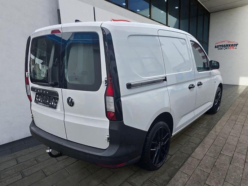 Gebraucht VW Caddy 102 PS (75 kW) 2021 Weiß Van / Kleinbus