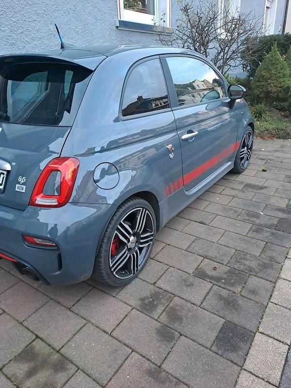 Gebraucht Abarth 695 165 PS (121 kW) 2017 Grau Kleinwagen