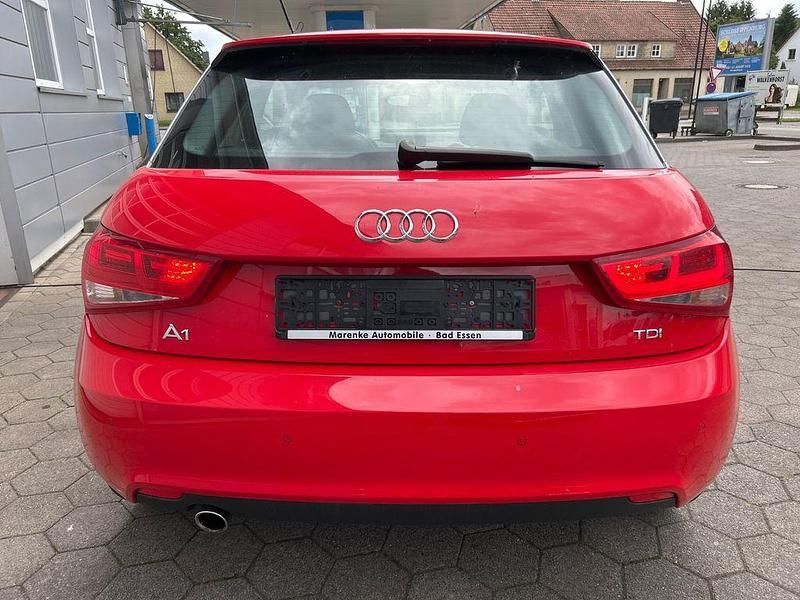 Gebraucht Audi A1 Ambition 90 PS (66 kW) 2014 Rot Kleinwagen