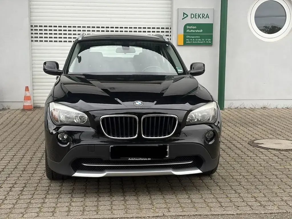 Gebraucht BMW X1 150 PS (110 kW) 2012 Schwarz SUV