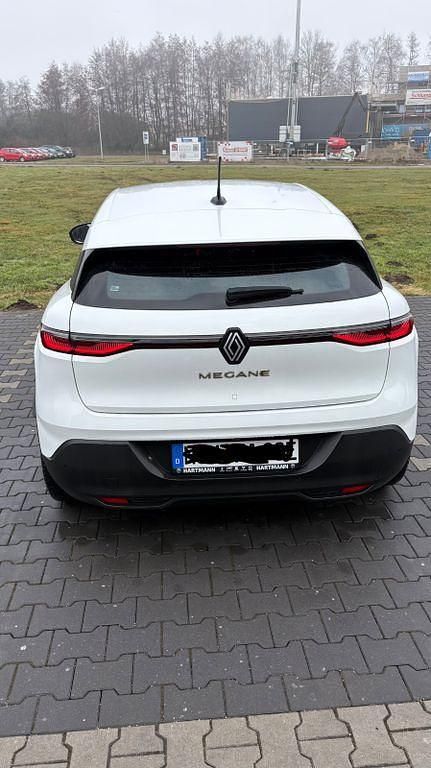 Gebraucht Renault Megane E-Tech Evolution 96 kW (131 PS) 2022 Weiß Limousine