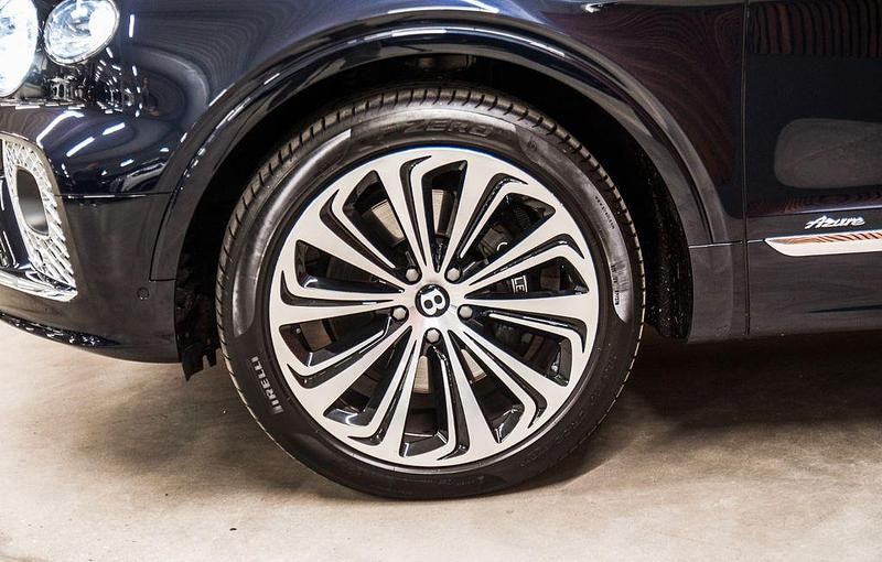 Gebraucht Bentley Bentayga 551 PS (405 kW) 2022 Blau SUV